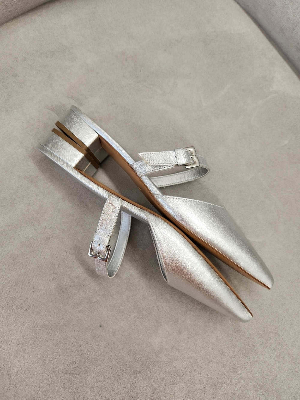 Bruno Magli Flat Mules 10.5 Silver Leather Pia Pointed Toe Made Italy New $395 - Picture 8 of 15